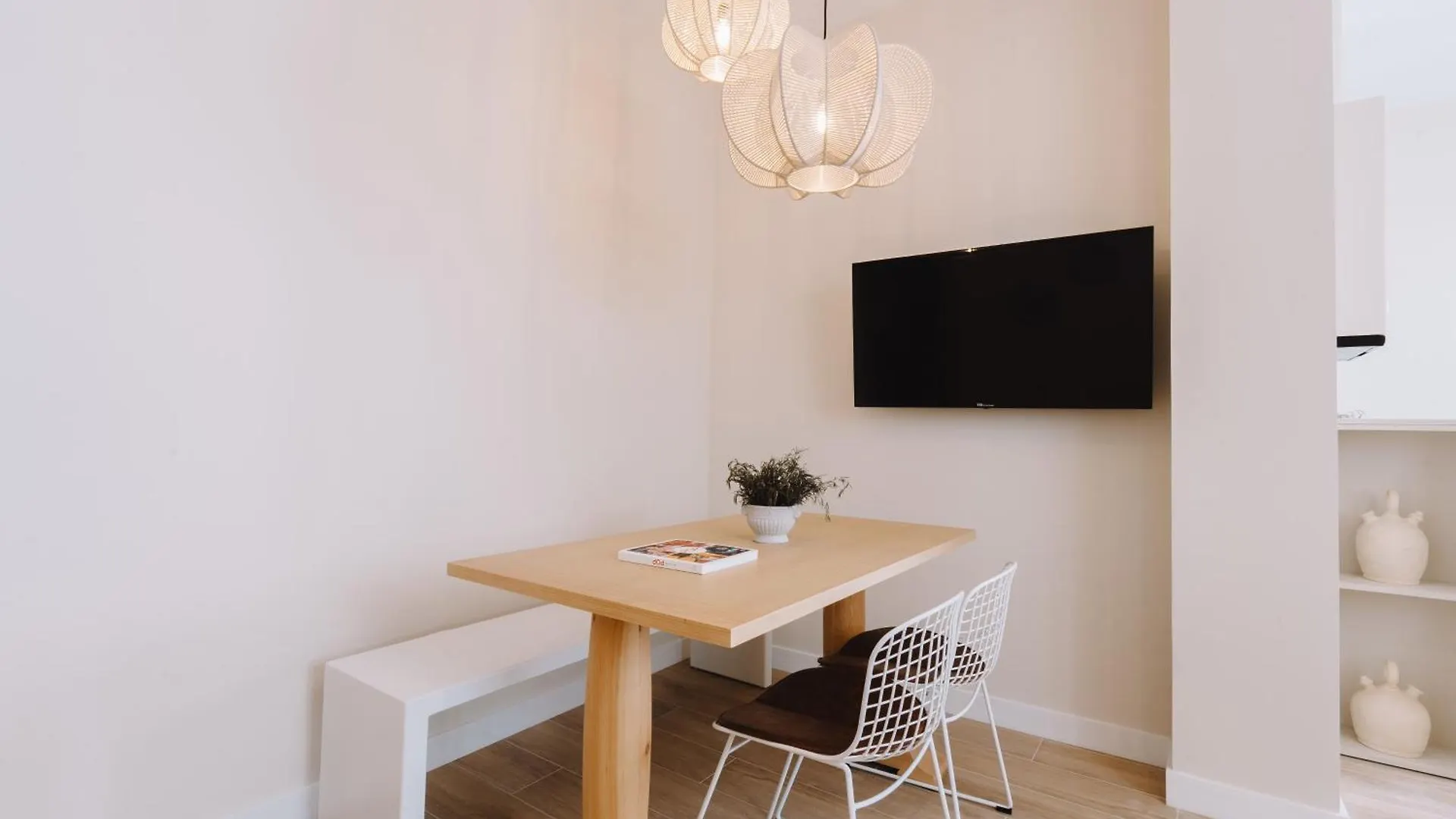 Carmen Suites Malaga Apartment